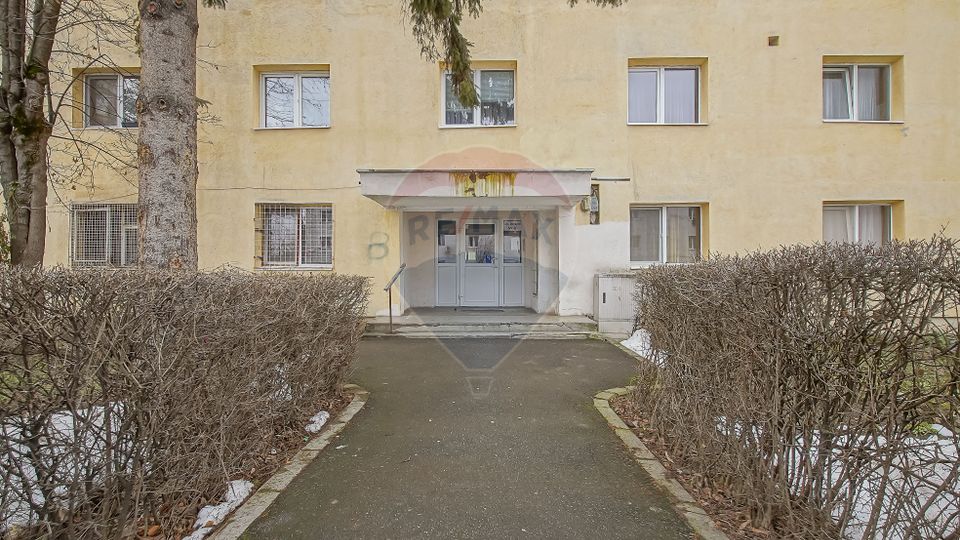 Comision 0% | Cameră 21 mp – Str. Înfrățirii, Brașov