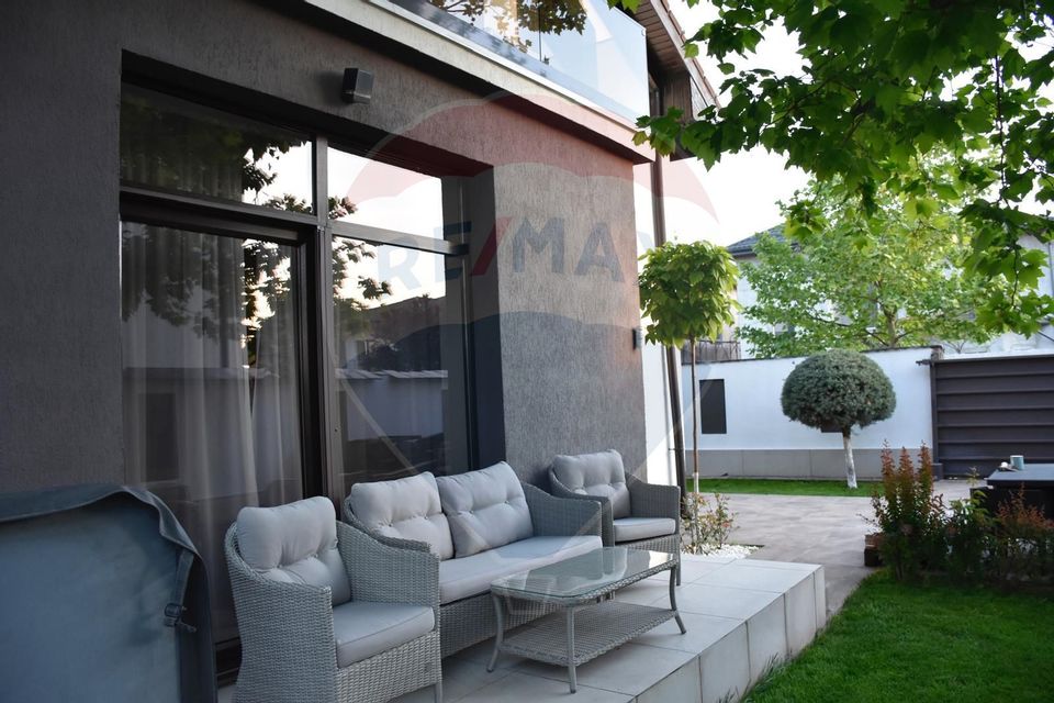 5 room House / Villa for sale