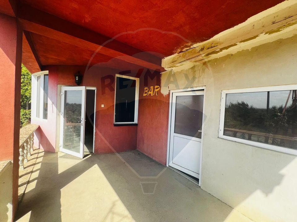 8 room House / Villa for sale