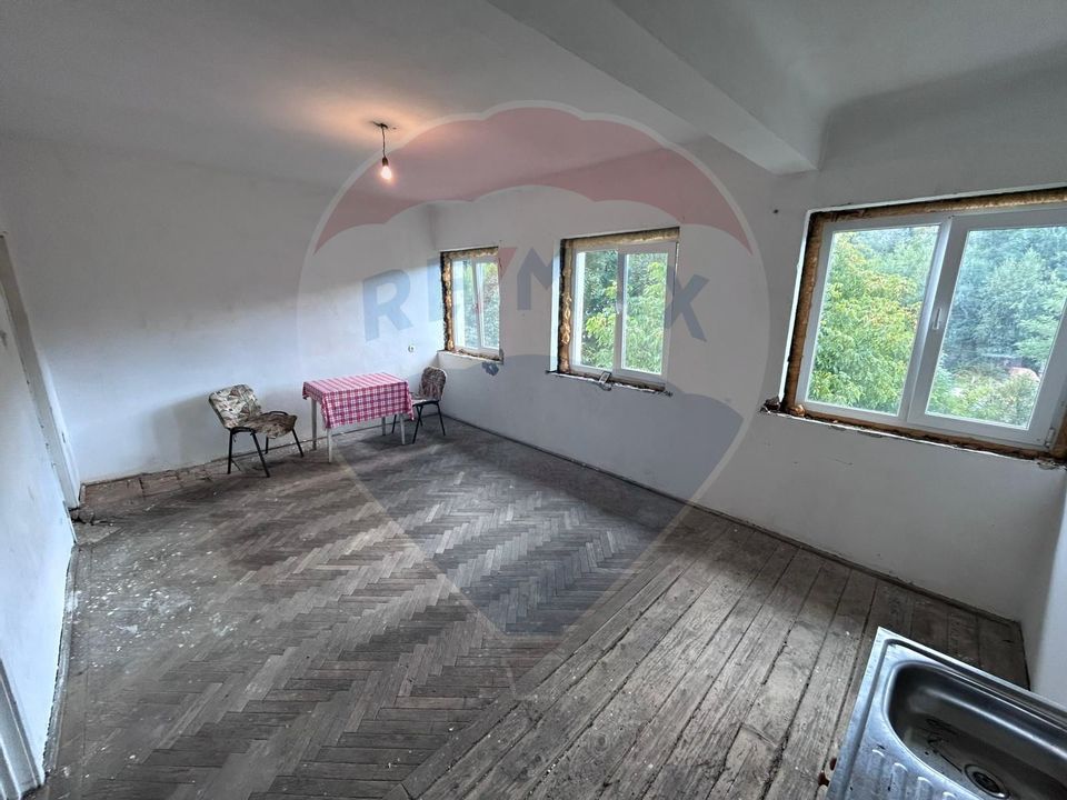 Garsoniera DE VANZARE ideala pentru investitie in Cavnic, jud MM