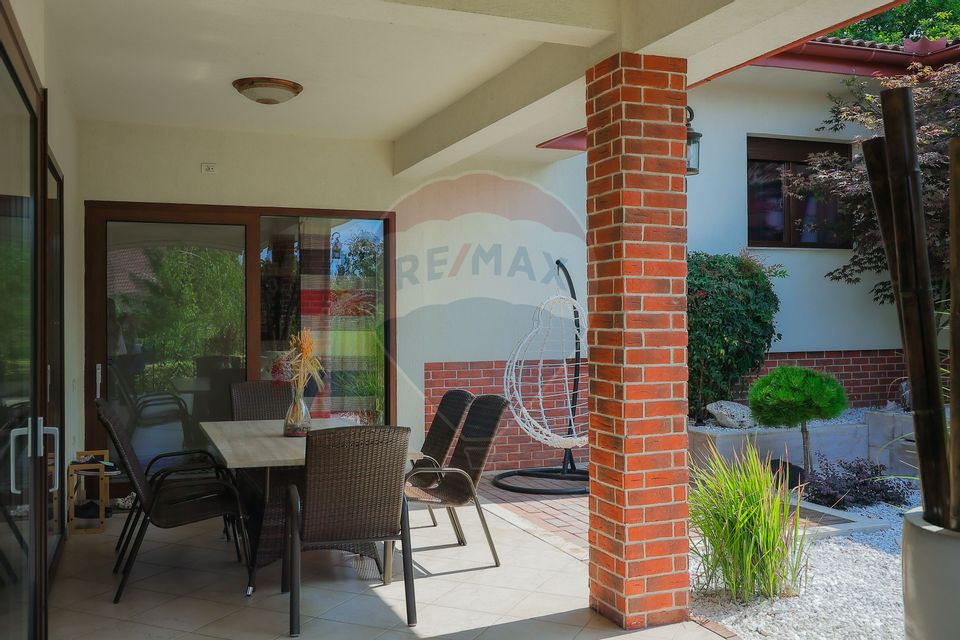 Vilă mediteraneană premium cu piscină, de vânzare, zona Dealuri Oradea