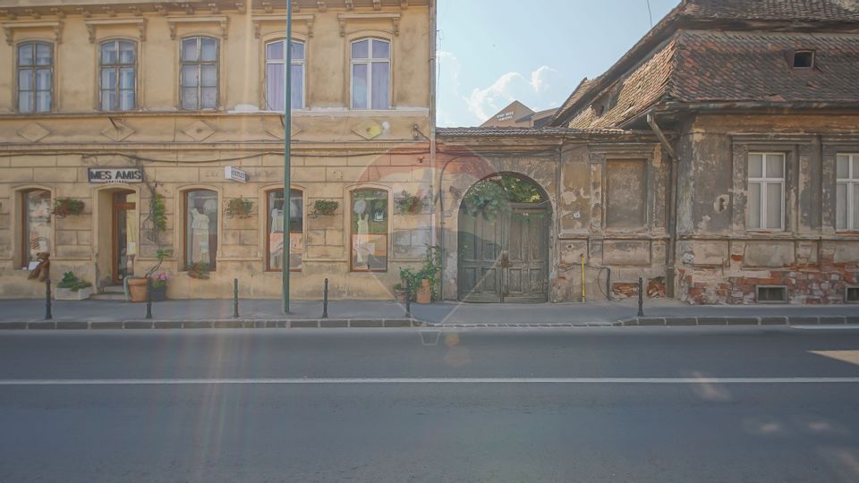 Apartament cu 3 camere de vânzare în zona Brasovul Vechi