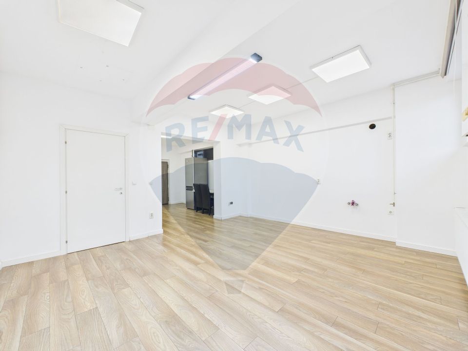 Apartament 2 camere | Demisol inalt | Damaroaia