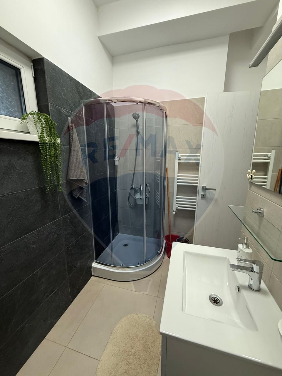 Apartament cu 2 camere de vânzare în zona Calea Bucuresti