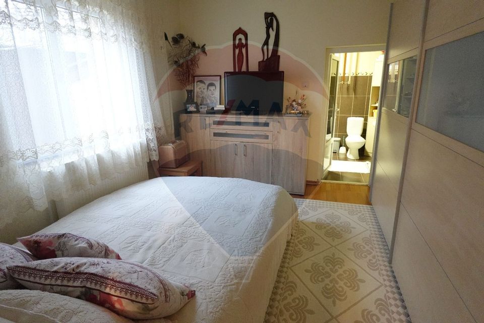 11 room House / Villa for sale