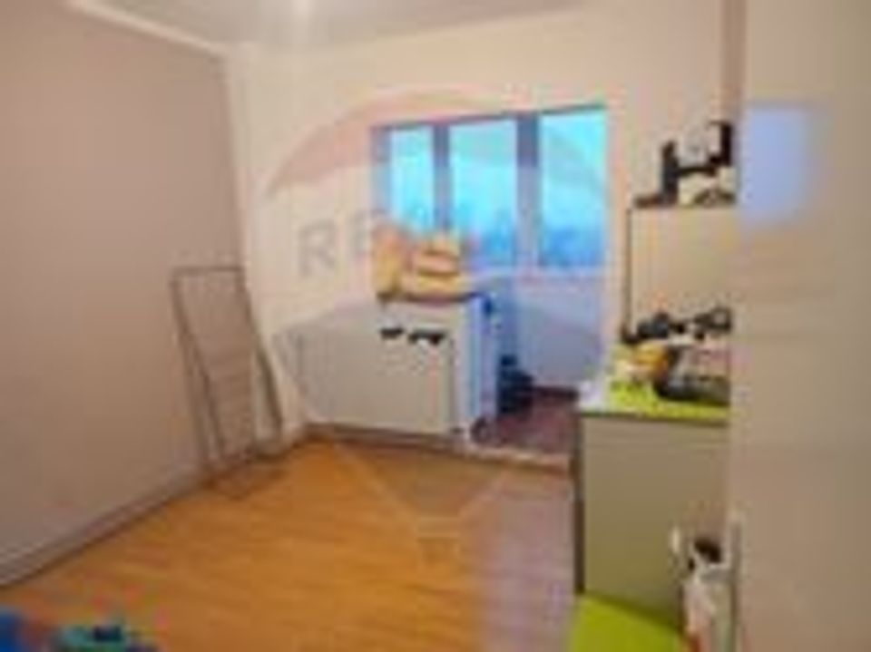 Apartament  4 camere de inchiriat MALUL MURESULUI