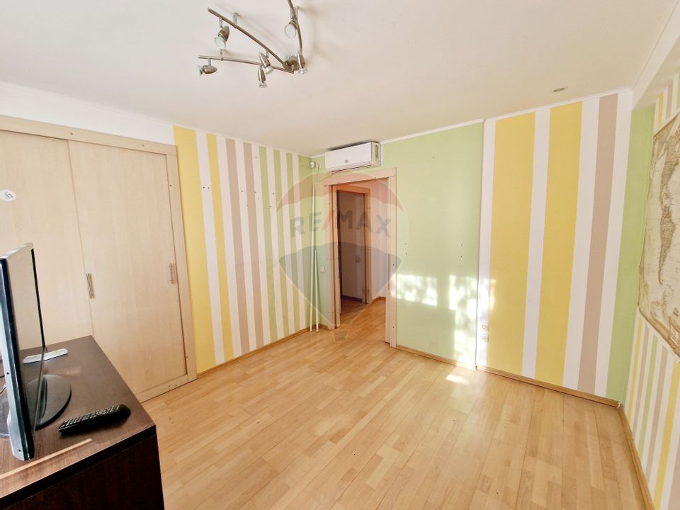 Apartament 4 camere P-ta Alba Iulia/Decebal Centrala Proprie