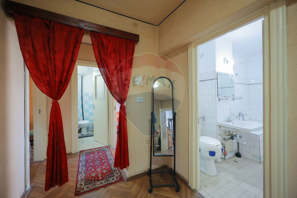 Apartament cu 4 camere de vânzare în zona Dacia