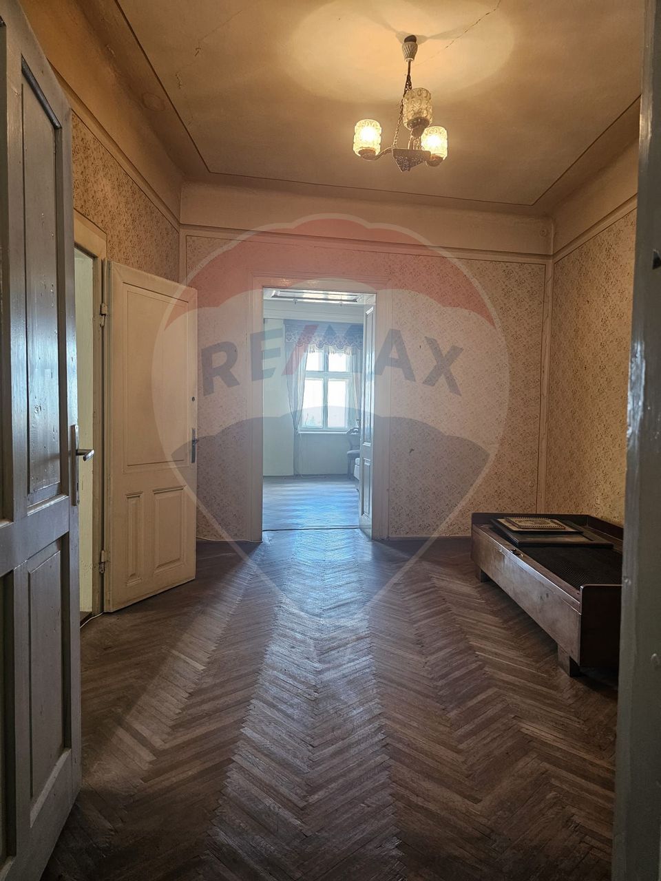 5 room Apartment for sale, Central area