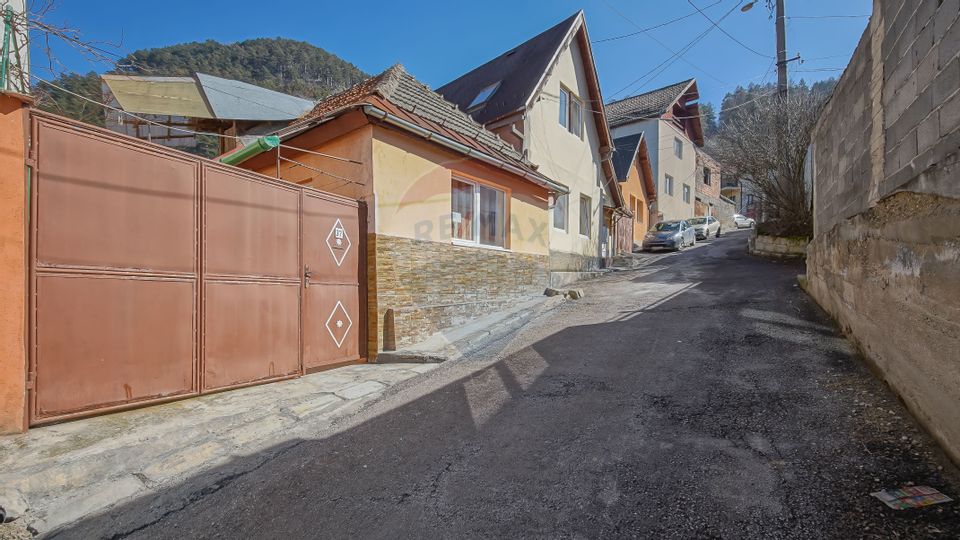 Casă individuală cu 3 camere, Șchei