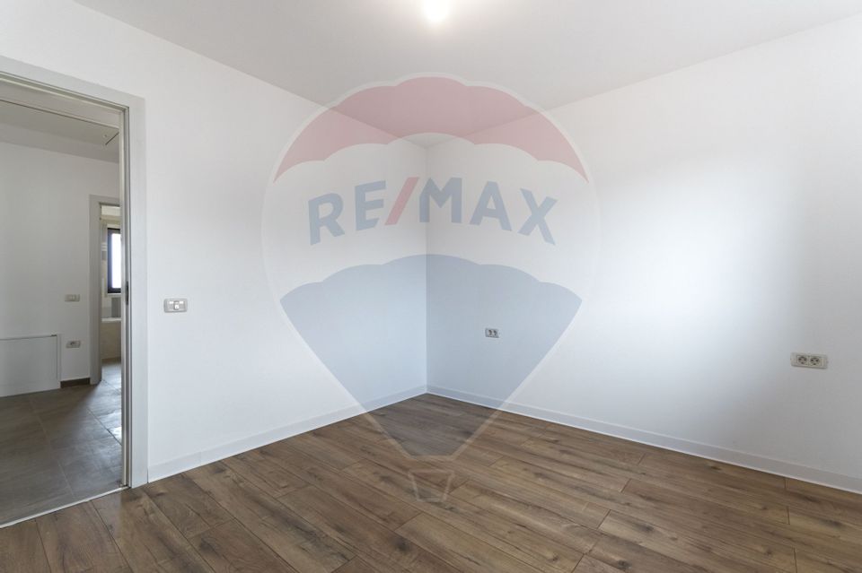 8 room House / Villa for sale