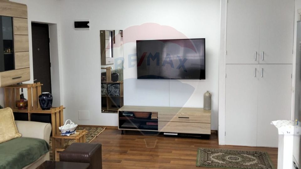 Apartament cu 2 camere de închiriat