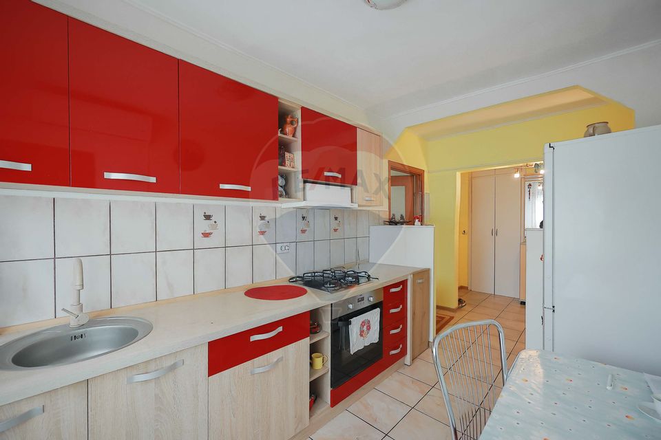 Apartament cu 2 camere de vânzare str. Cazaban, zona Ioșia