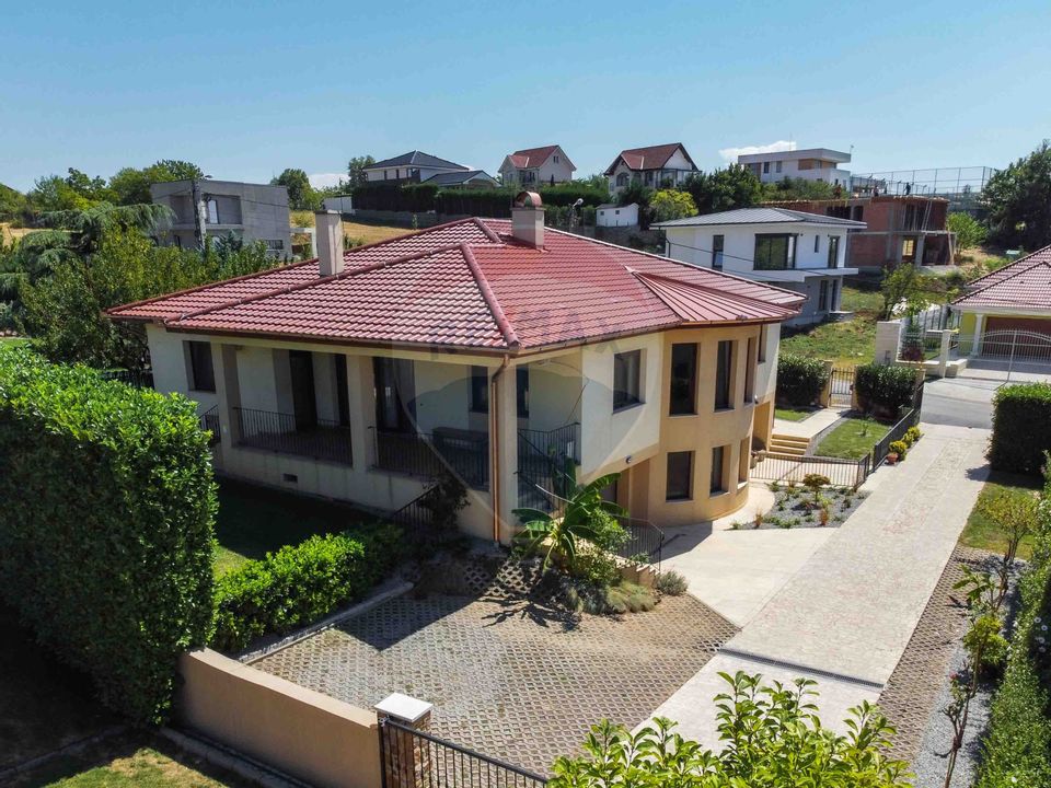 Casă de vânzare,  330mp SU și 631mp teren, str. V Cârlova, Oradea