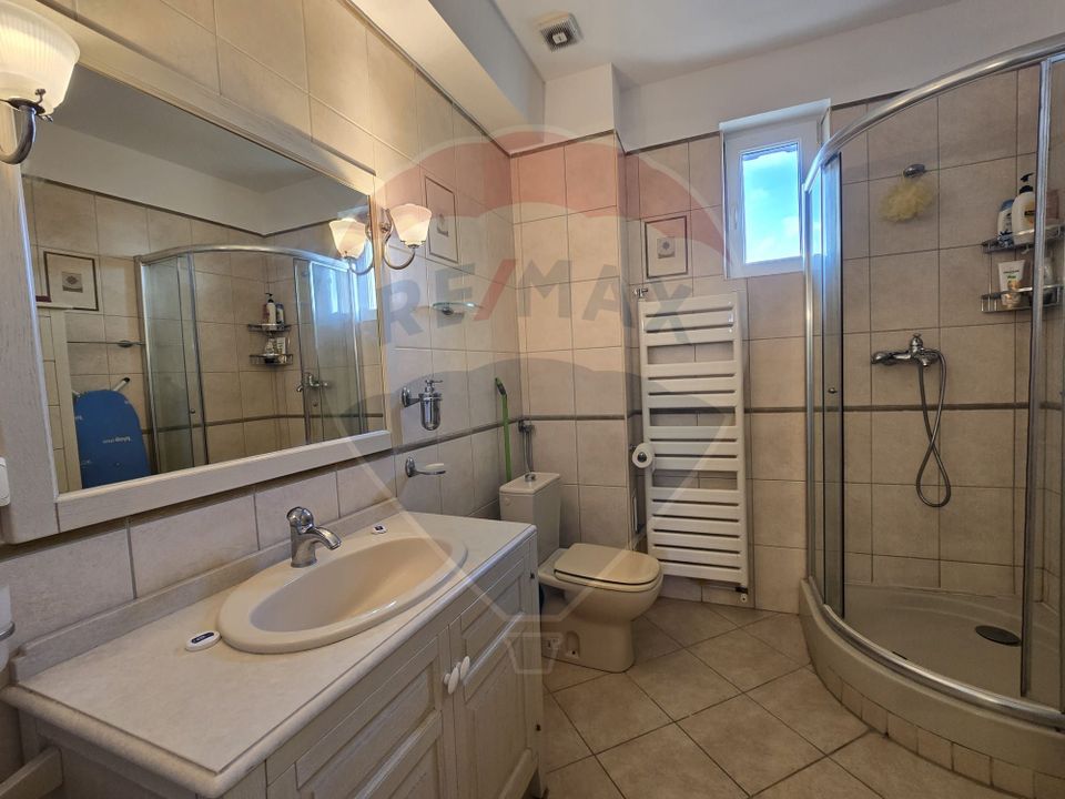 DE VANZARE Apartament cu 4 camere în Mamaia Nord
