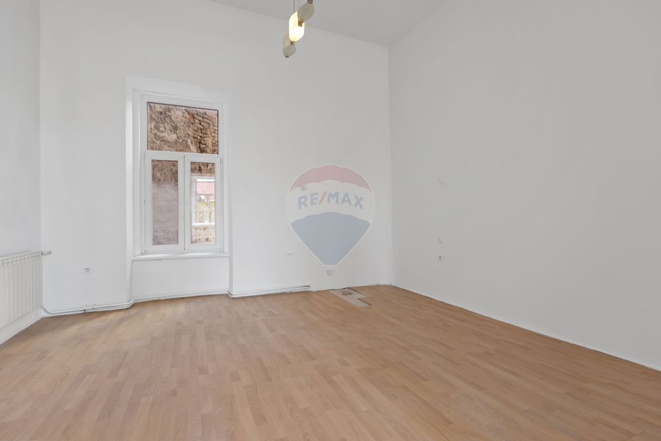 Spațiu cu destinatii multiple, zona centrala- prima inchiriere