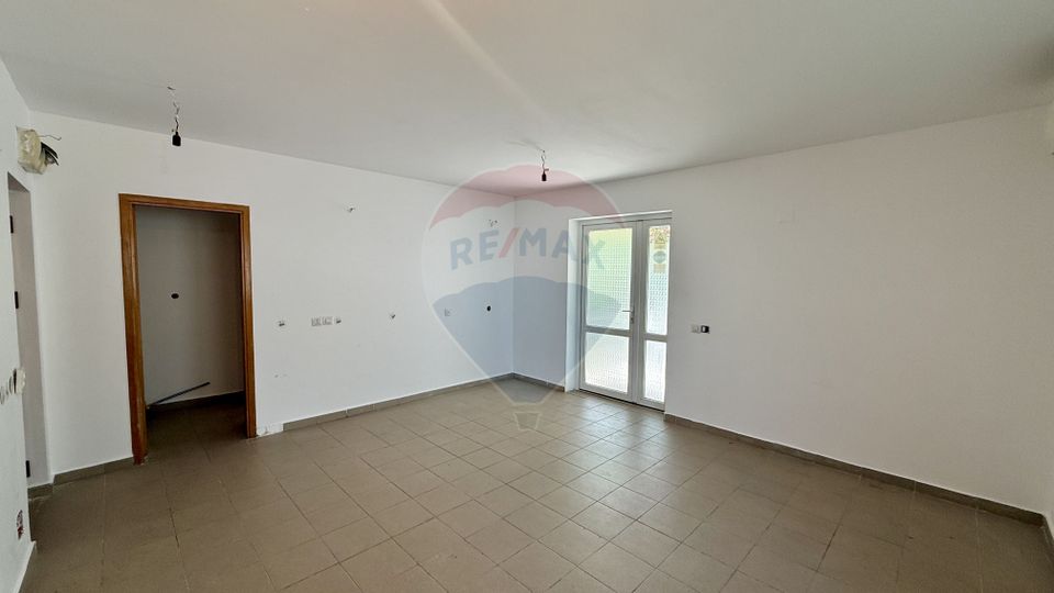 Garsonieră 40 mp cu acces stradal | Greenfield Băneasa | Parcare