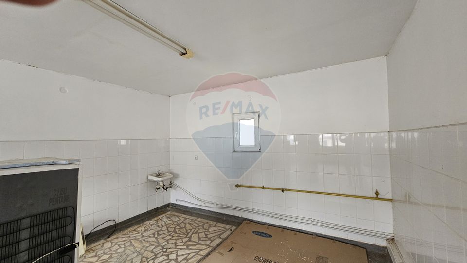 Complex comercial de 340mp în zona Obcini-Suceava