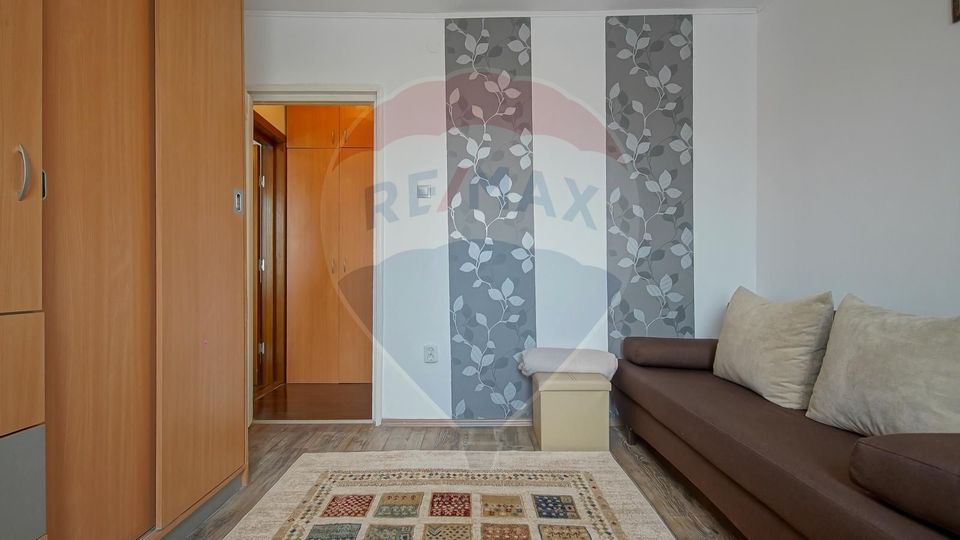 Apartament cu 2 camere de închiriat, bd. Vlahuta