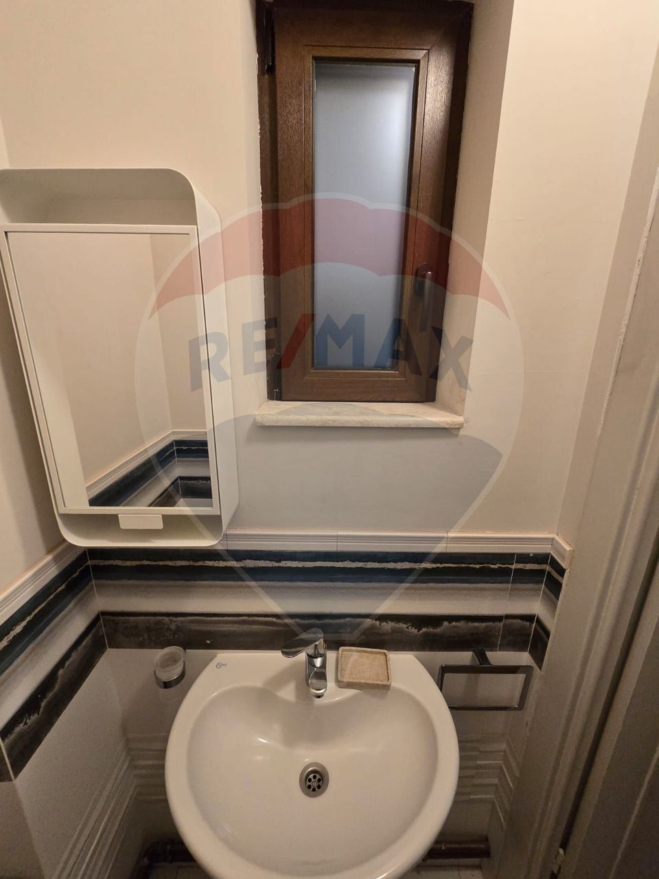 5 room Apartment for rent, Kiseleff area