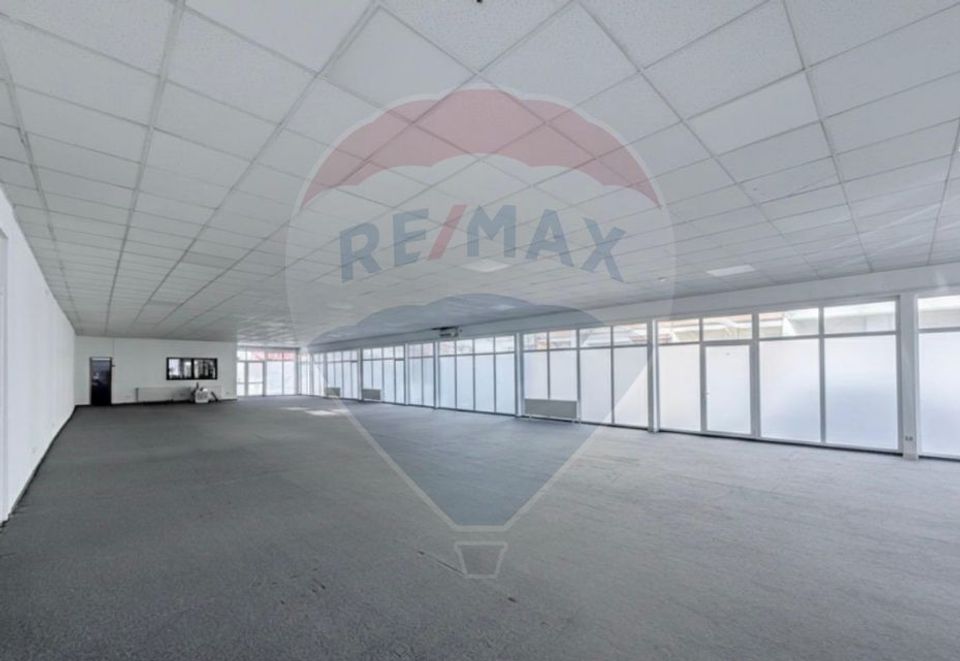 300sq.m Commercial Space for rent, Central area