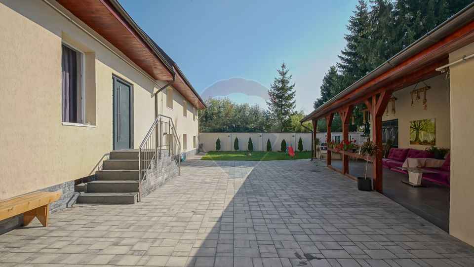 6 room House / Villa for sale