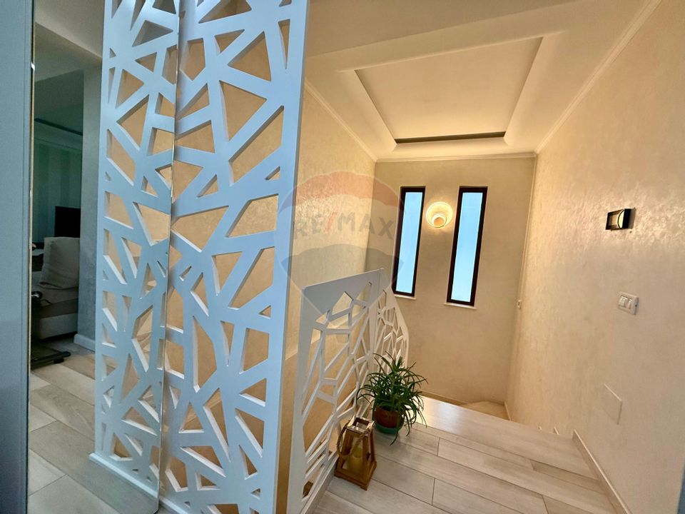 Apartament cu terasa panoramica de 613 mp de inchiriat- Km5 Constanta