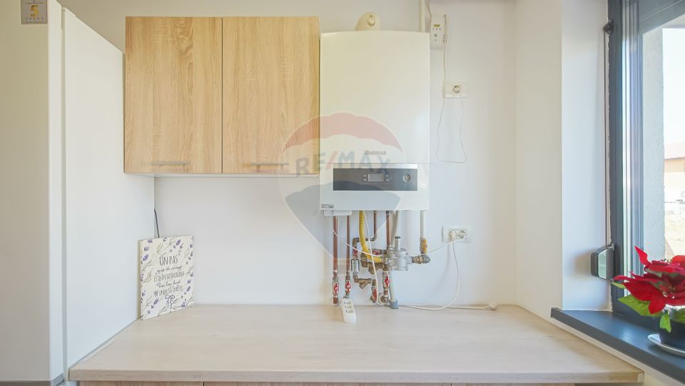 2 room Apartment for rent, Tractorul area