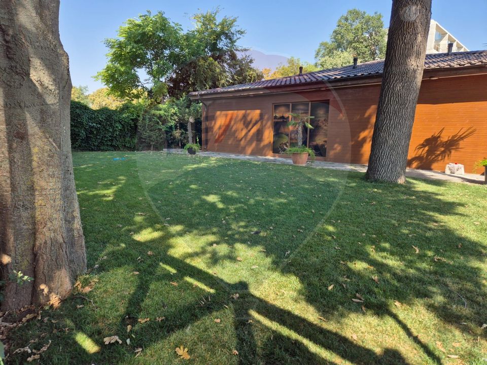 Spațiu comercial restaurant cu terasă de vânzare în  Olimp Constanța