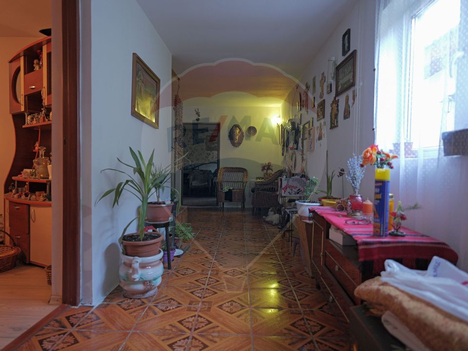 6 room House / Villa for sale