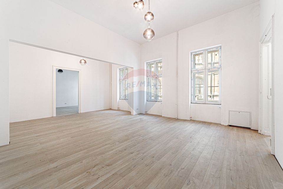 149sq.m Commercial Space for rent, Ultracentral area