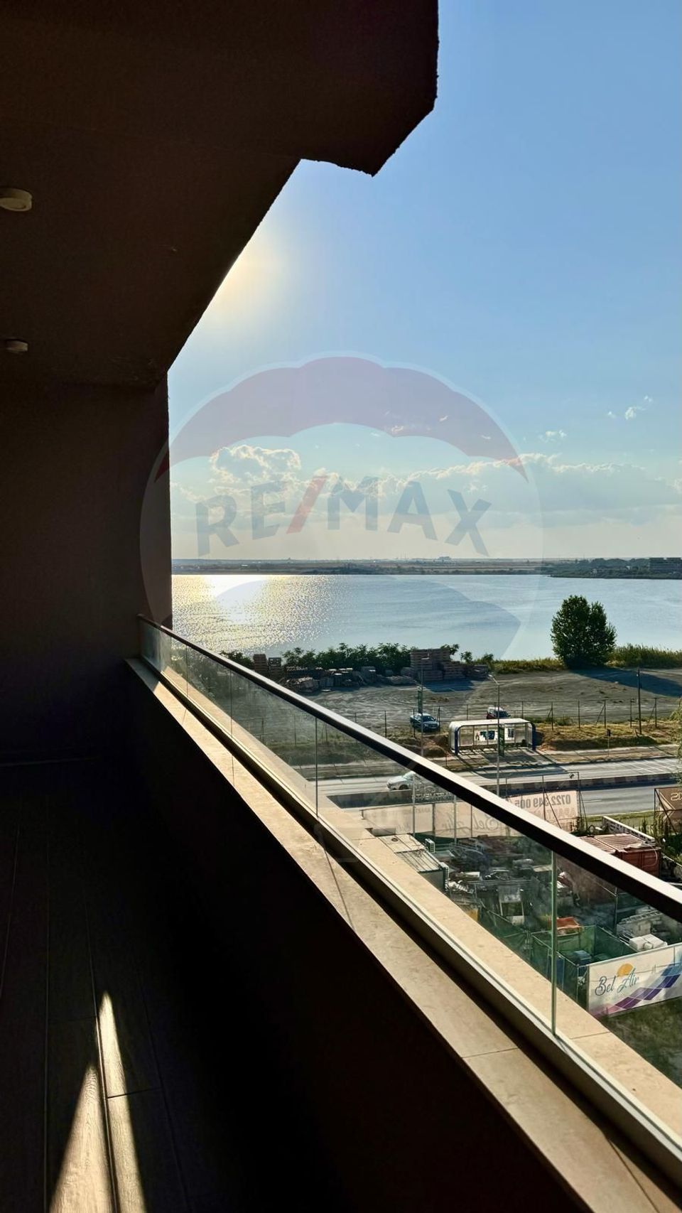 Apartament 2 camere Mamaia Nord, vedere la mare si lac, de vanzare