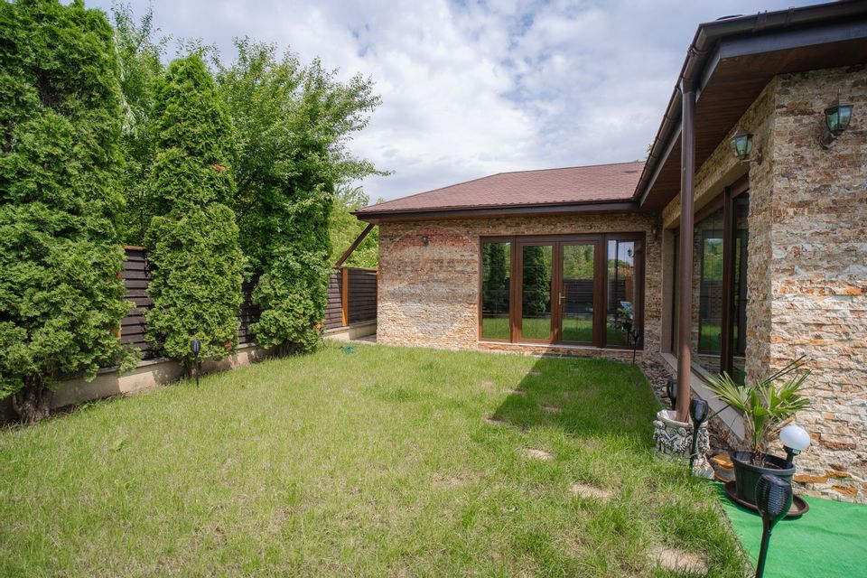 0% Comission - High-End Villa for Sale – Lunca Cetățuii / Iași