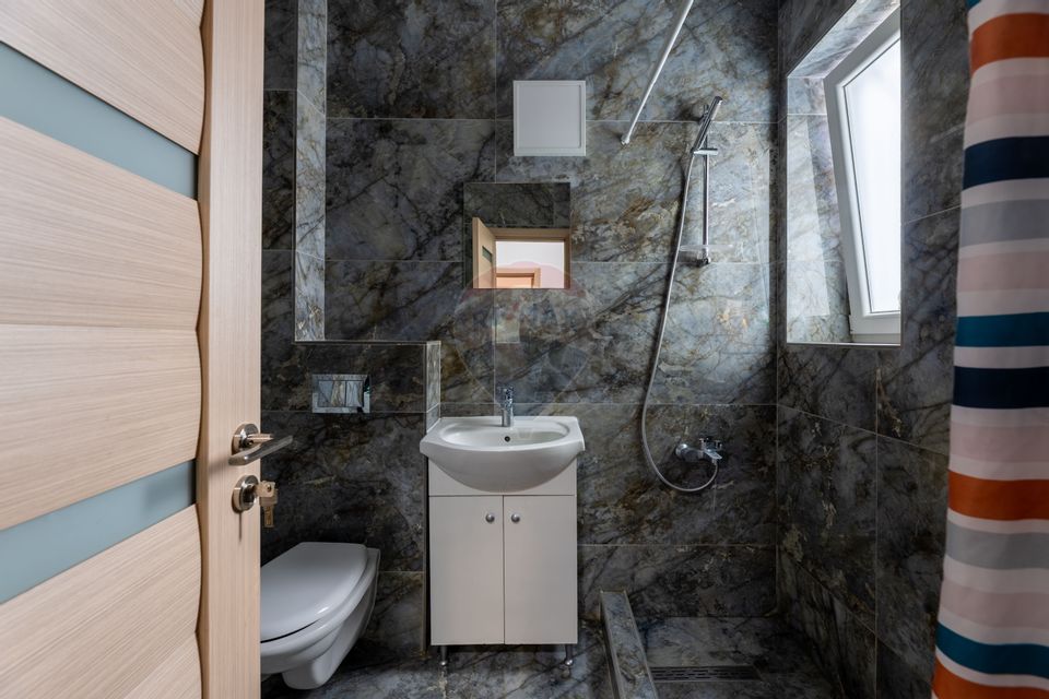 Apartament cu 2 camere de închiriat în zona Micalaca