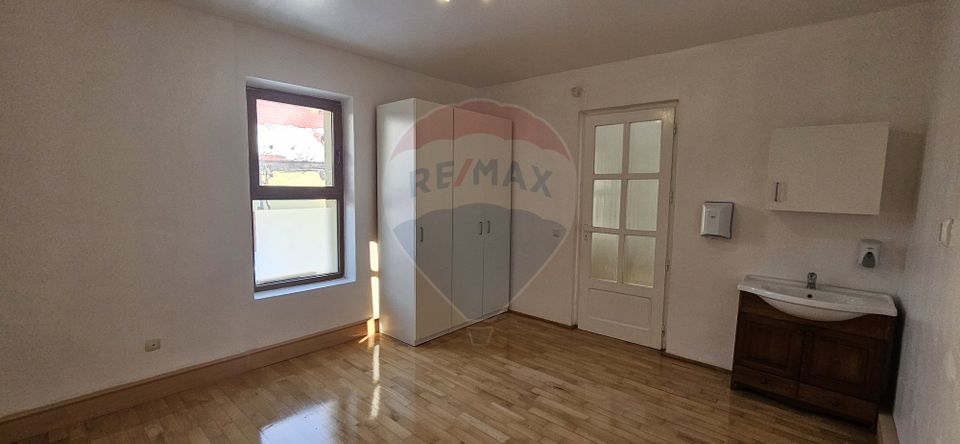 Casa de inchiriat in Andrei Muresanu, str. Anatol France