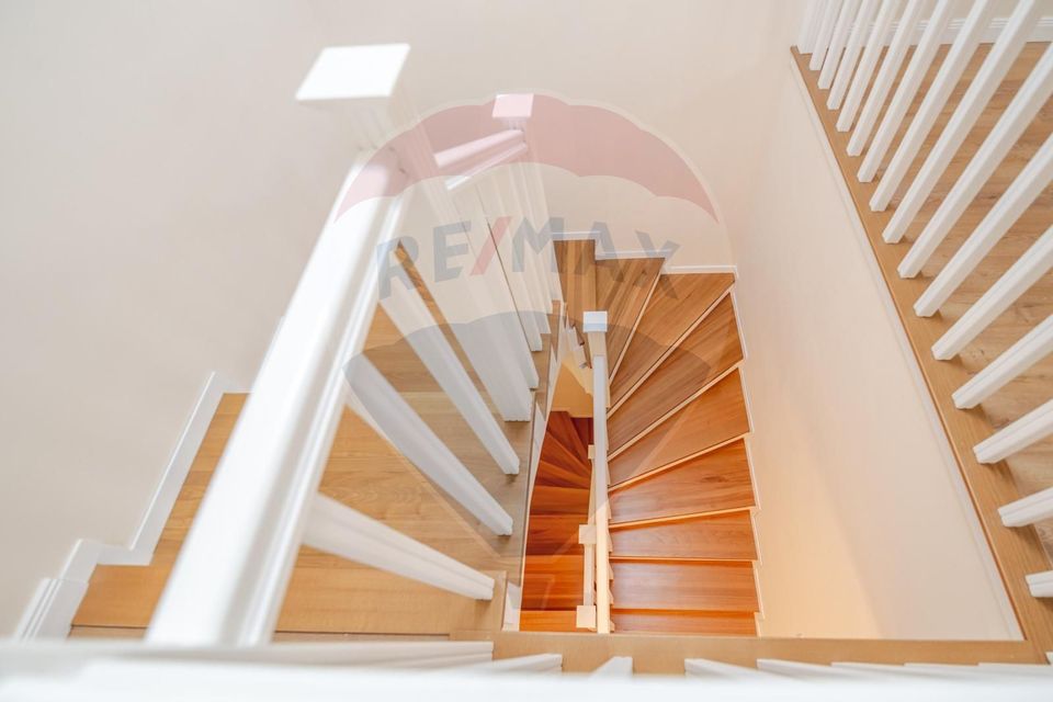 Casă/Vilă 4 camere Popesti Leordeni