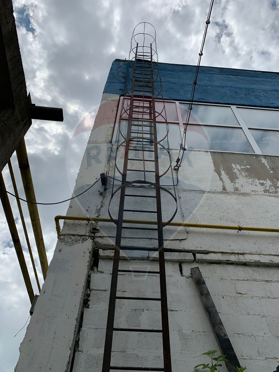 1,300sq.m Industrial Space for sale, Central area