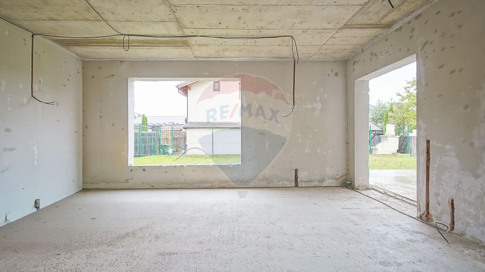 Casă spațioasă la gri, 4 camere, 3 băi, teren 500 mp – zona Bartolomeu