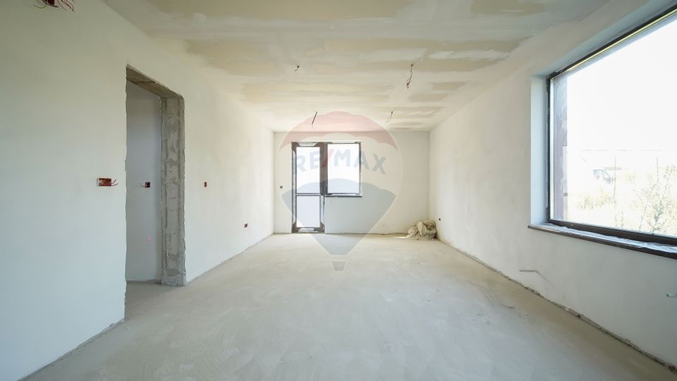 Comision 0 %! Casă de vânzare, Sânpetru!