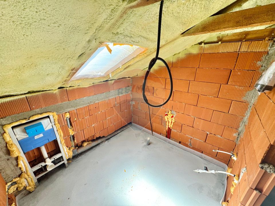 5 room House / Villa for sale, Central area