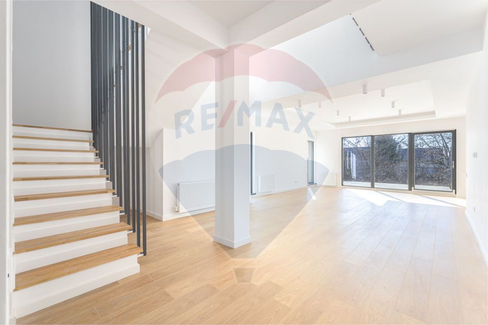 Vilă superba Cernica | vedere la padure si lac | finisaje moderne