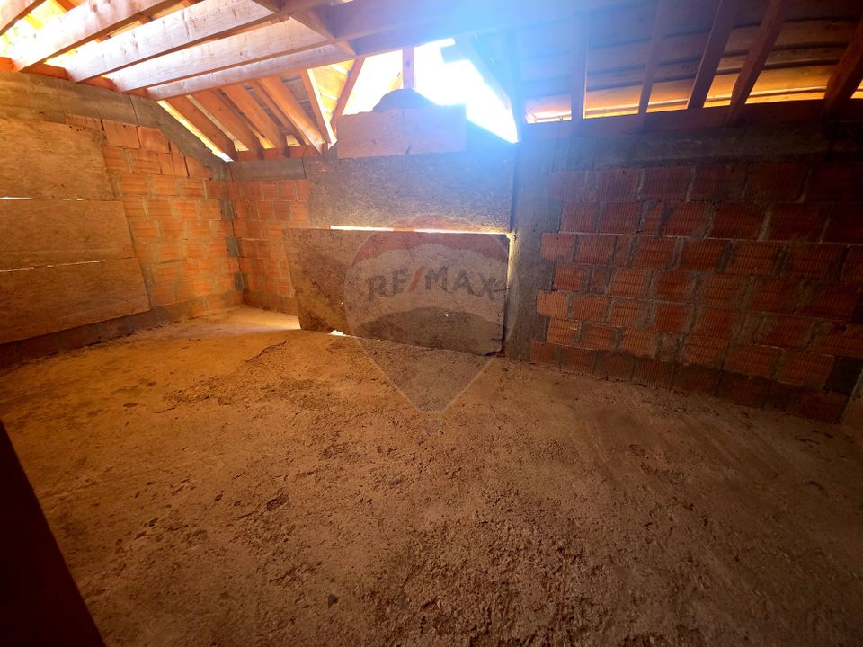 5 room House / Villa for sale