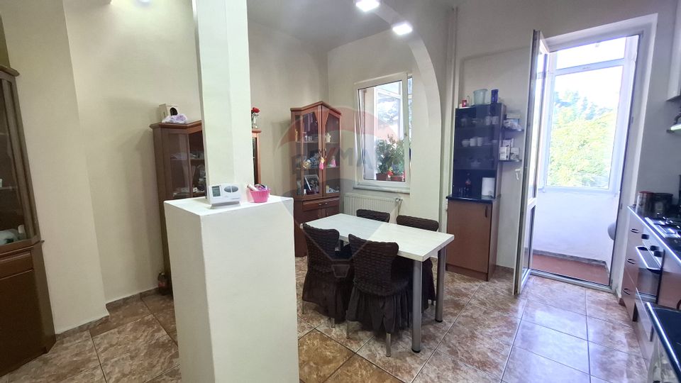 Apartament 4 camere, ultracentral, la 4 minute de Piața Victoriei