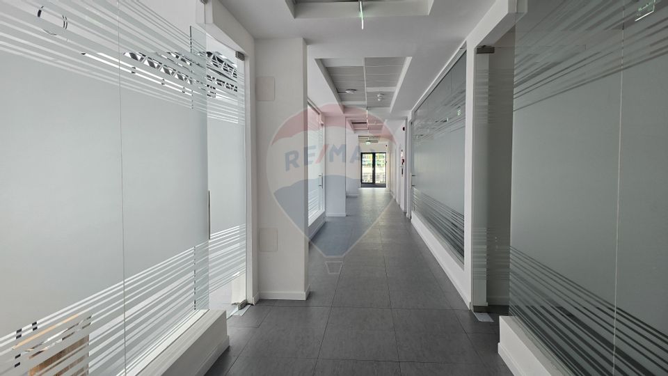 25.58sq.m Office Space for rent, P-ta Mihai Viteazul area