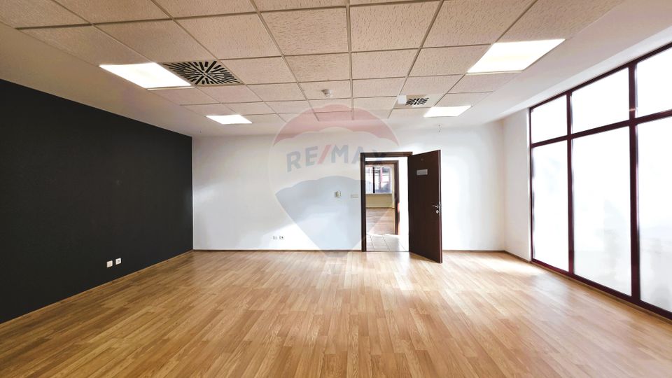 41sq.m Office Space for rent, Vlahuta area