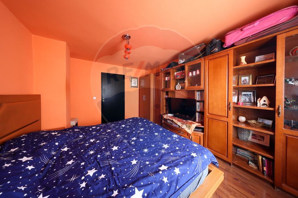 4 room Apartment for sale, Uzina 2 area