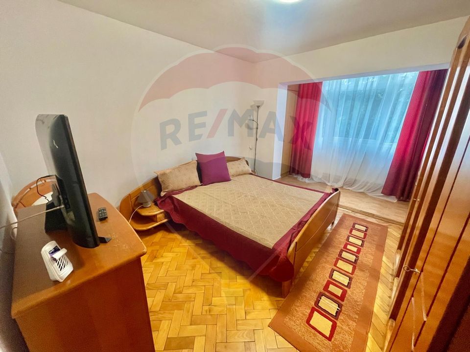 Apartament cu 3 camere, recent renovat