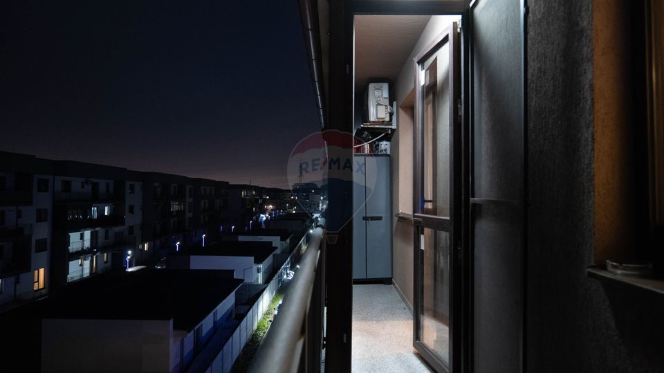 Vanzare apartament 3 camere, decomandat spatios si luminos, Dobroesti