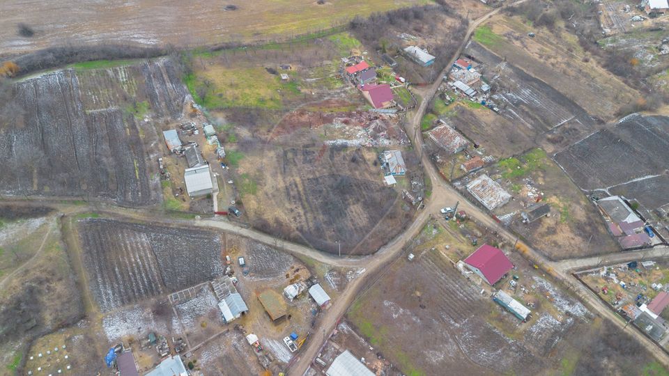 Land 2,889sqm Comarna / Strada comarna