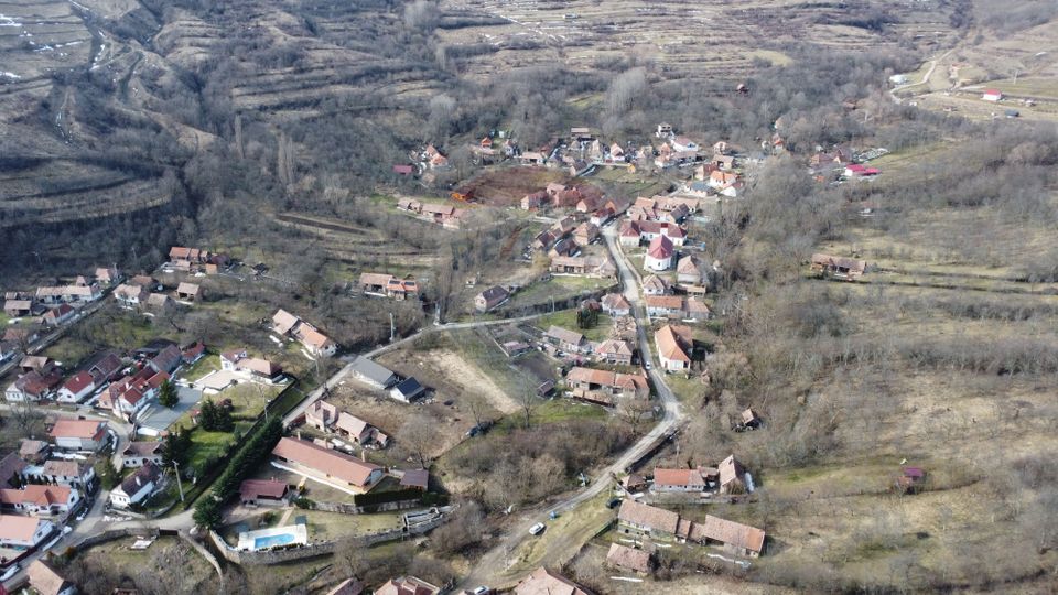 Teren intravilan 1.271 mp – Izvoarele, jud. Alba